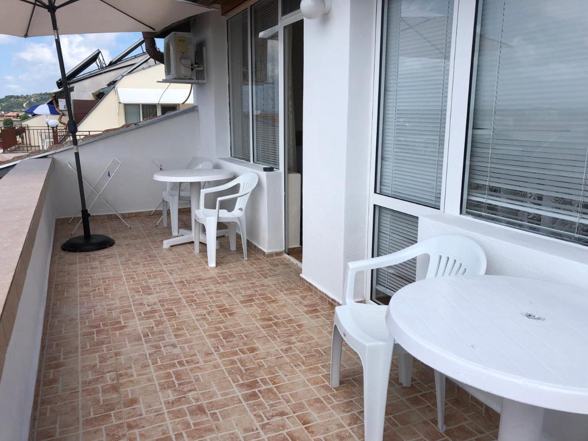 פרימורסקו Borko Guest House מראה חיצוני תמונה