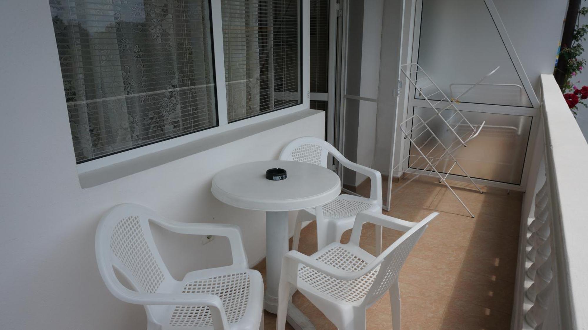 פרימורסקו Borko Guest House מראה חיצוני תמונה
